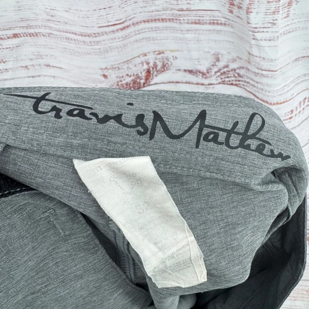 Travis Mathew Board Shorts Mens Size 32  Colorblock Striped Swim Trunks
